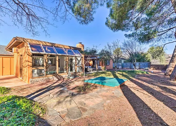 1 Mi To Cathedral Rock Trailhead: Home W/ Sunroom